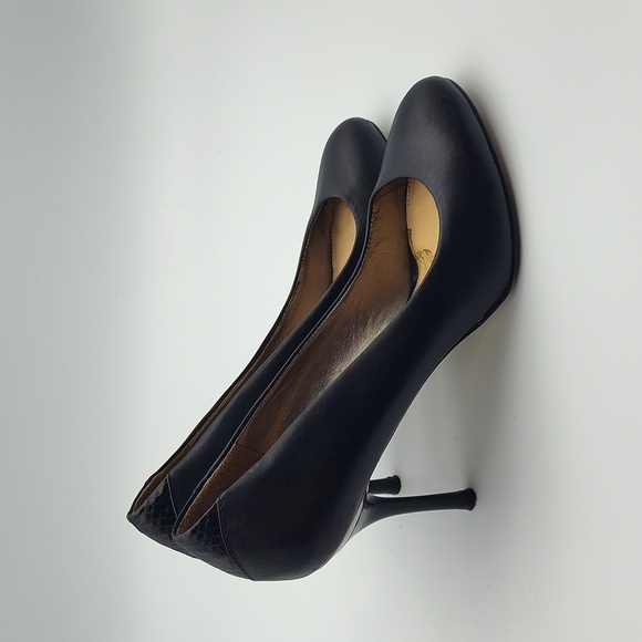 Sam Edelman Black Leather Heels - Picture 3 of 8